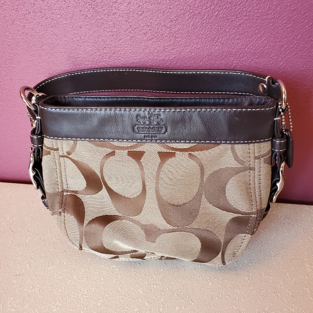 Coach Zoe Signature Hobo Bag and matching Wallet - Picture 2 of 8
